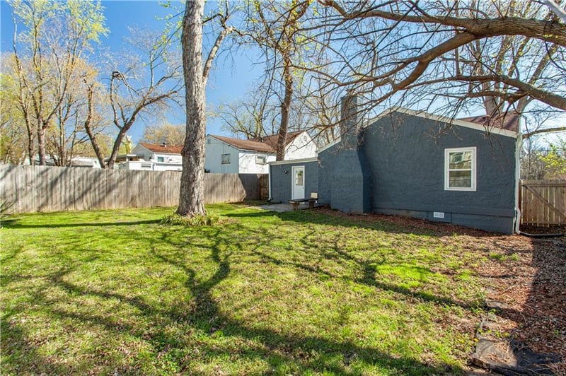 2320 Vermont Ave, Independence, MO 64052