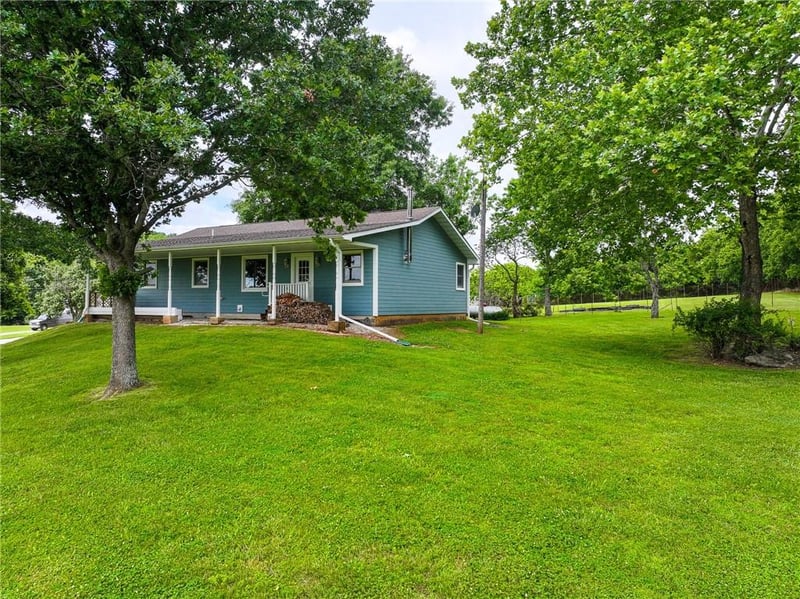 5855 981 Pvt Rd N/A, Collins, MO 64738