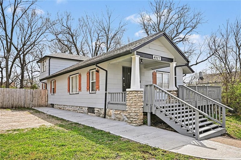 4927 Woodland Ave, Kansas City, MO 64110
