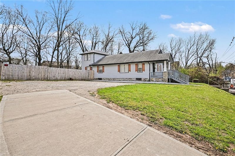 4927 Woodland Ave, Kansas City, MO 64110