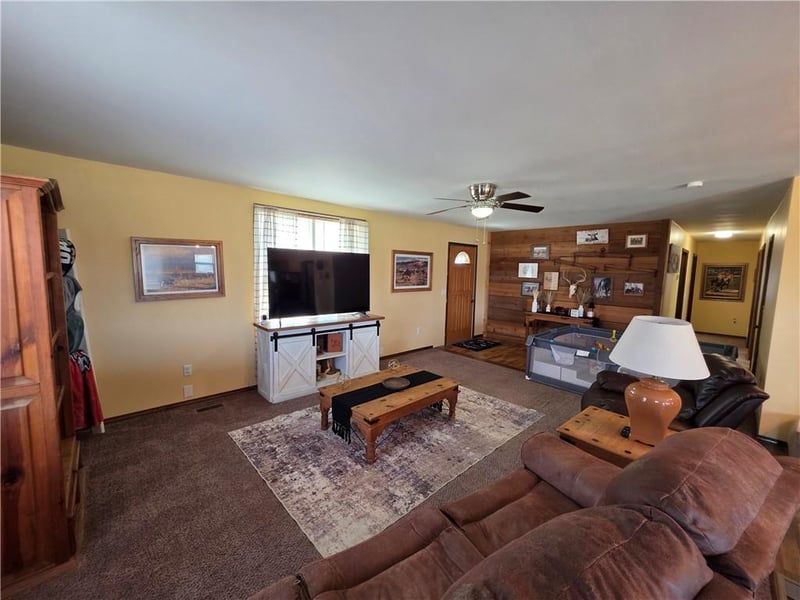9676 501 Rd, El Dorado Springs, MO 64744