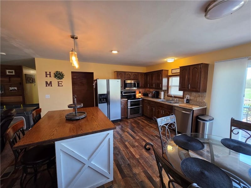 9676 501 Rd, El Dorado Springs, MO 64744