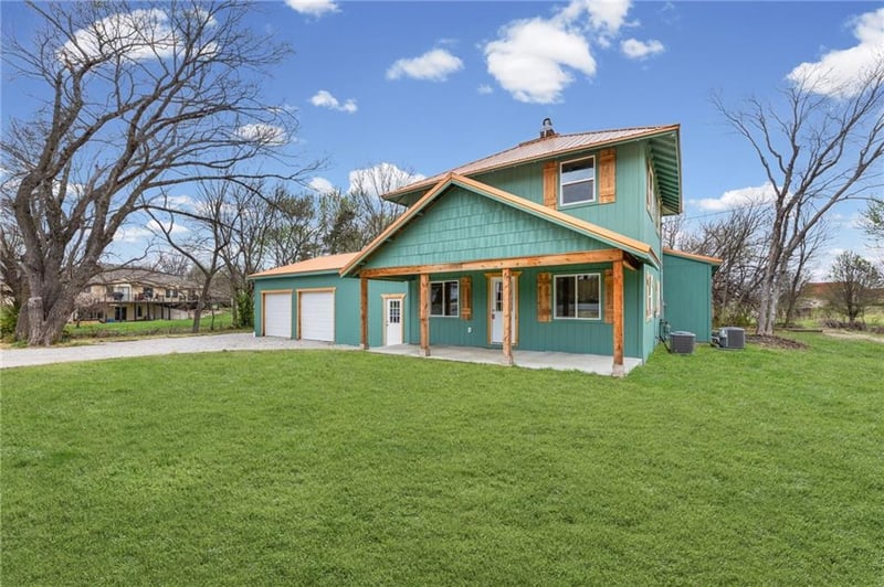 315 E Park Rd, Garnett, KS 66032