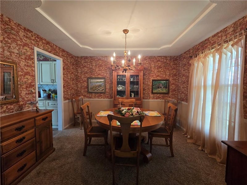 3908 Woodbury St, Independence, MO 64055
