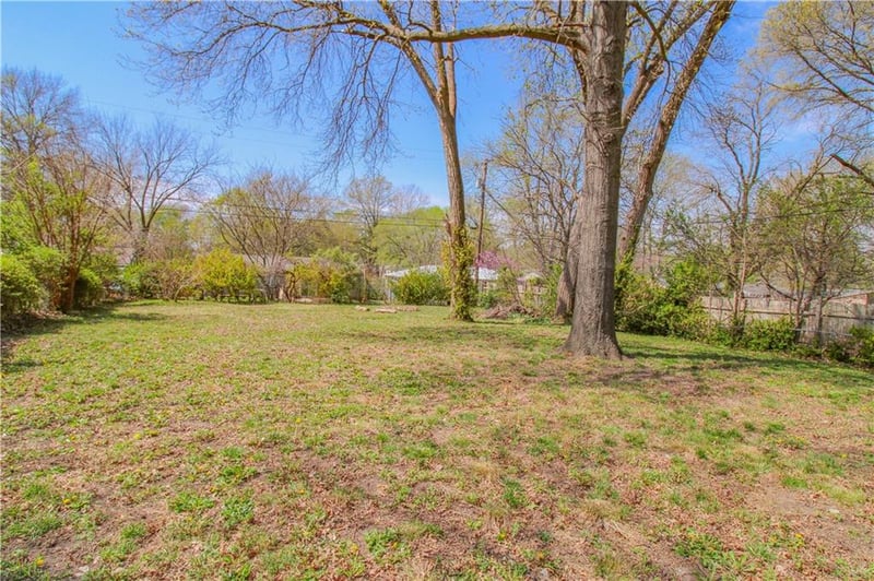 1919 Clare Rd, Lawrence, KS 66046