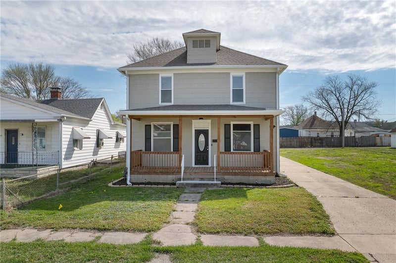 6207 Washington St, St Joseph, MO 64504