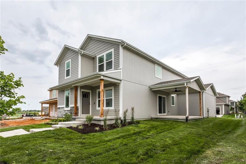 16827 164th Ter, Olathe, KS 66062