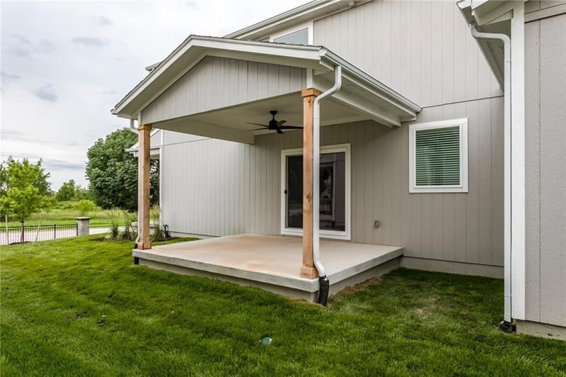 16827 164th Ter, Olathe, KS 66062