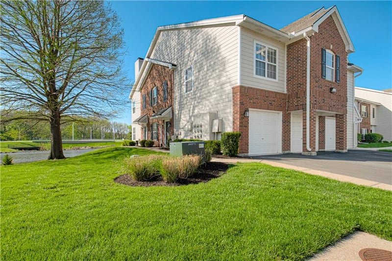11630 Tomahawk Creek Pw #A, Leawood, KS 66211
