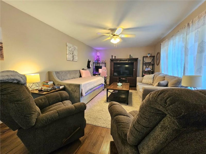 403 Fireside Dr, Arma, KS 66712