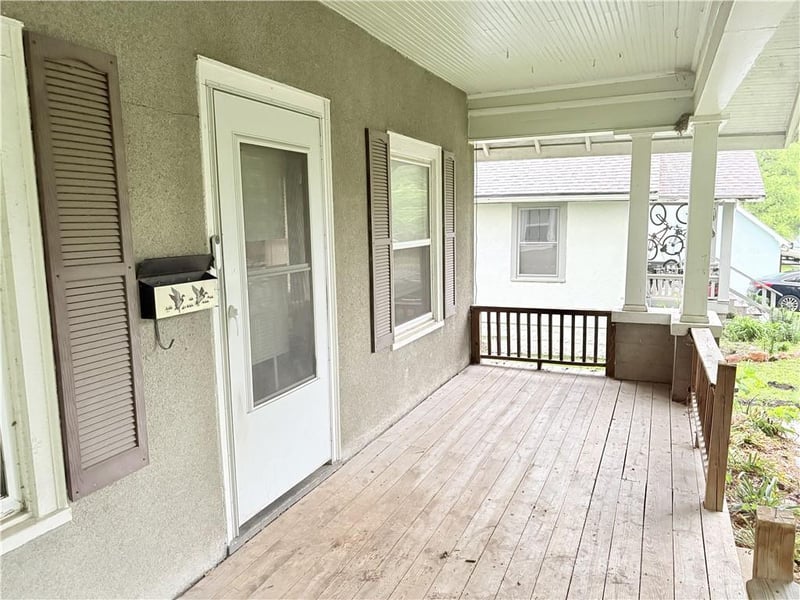 905 Parallel St, Atchison, KS 66002
