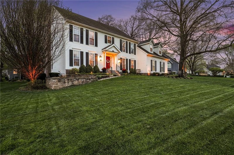 13804 Eby St, Overland Park, KS 66221