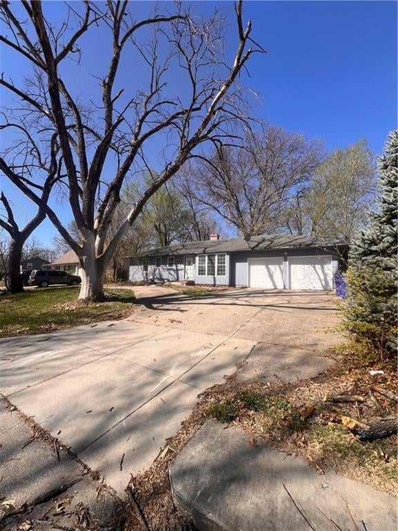 13624 Parker Ave, Grandview, MO 64030