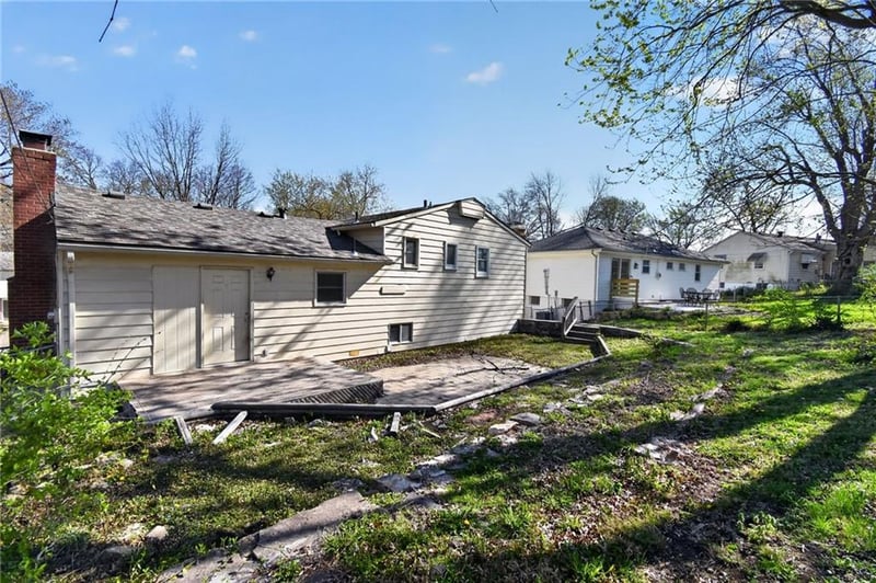 9105 89th St, Kansas City, MO 64138