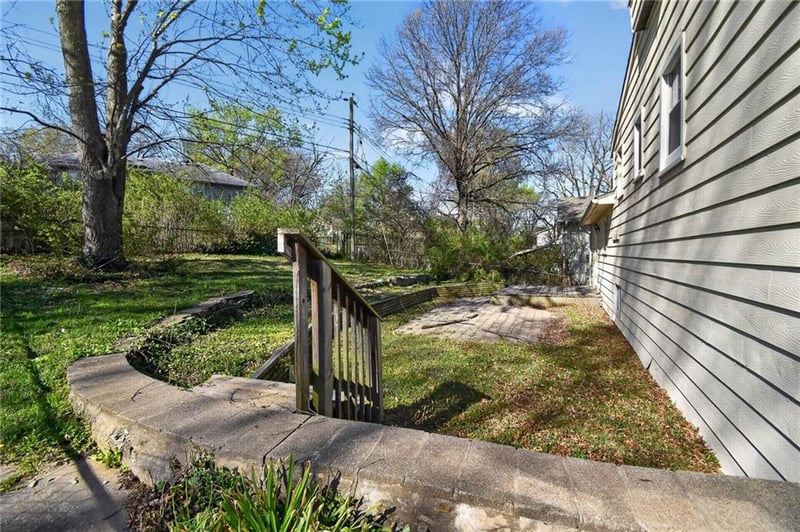 9105 E 89th St, Kansas City, MO 64138