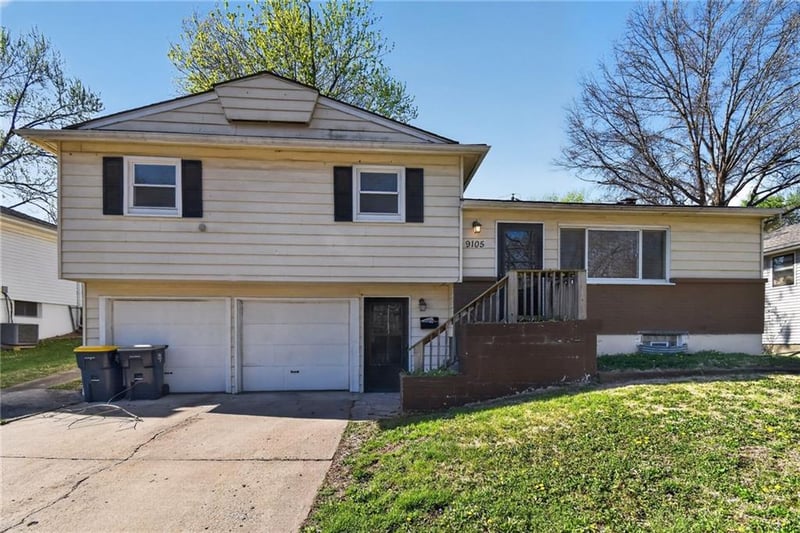 9105 E 89th St, Kansas City, MO 64138