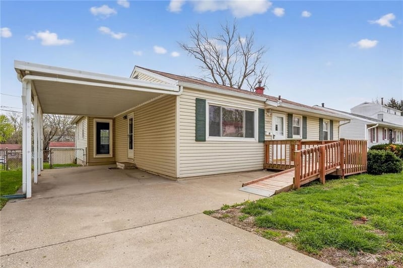 1605 Hocker Ave, Independence, MO 64050