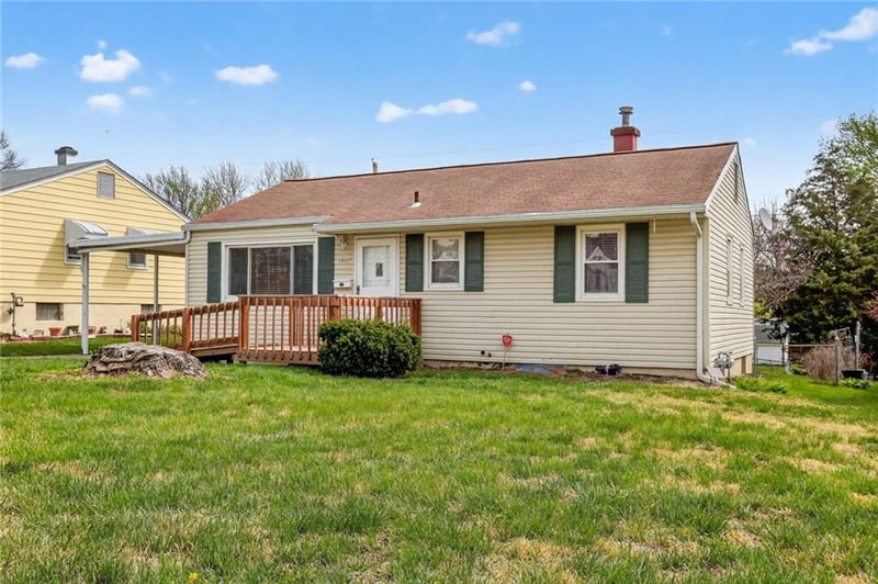 1605 Hocker Ave, Independence, MO 64050