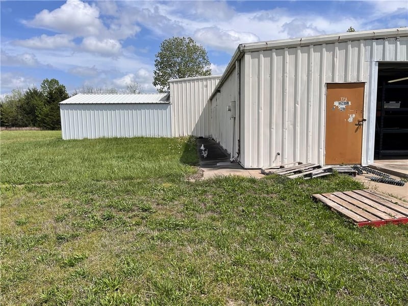 2428 U S 169 Hw, Coffeyville, KS 67337