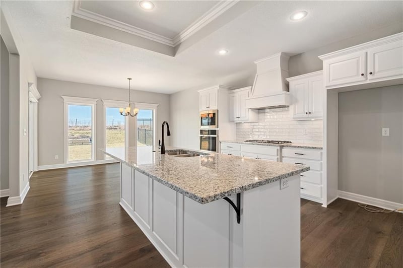 6926 102nd St, Kansas City, MO 64156