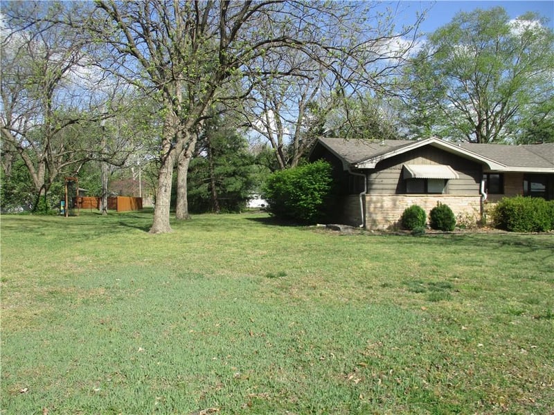 400 Washington St, Columbus, KS 66725