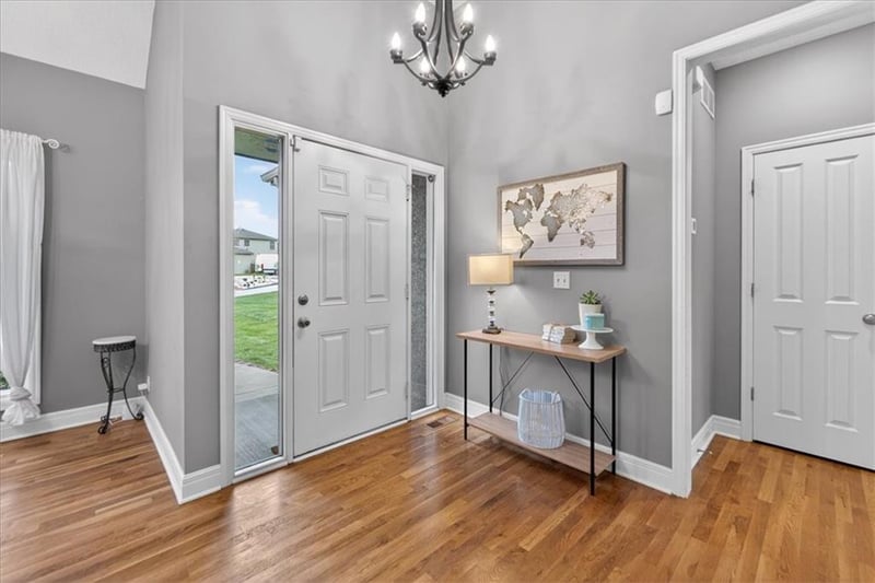 5102 N Belton Ct, Riverside, MO 64150
