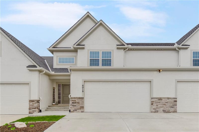 4015 Sagamore Dr, Lee's Summit, MO 64064