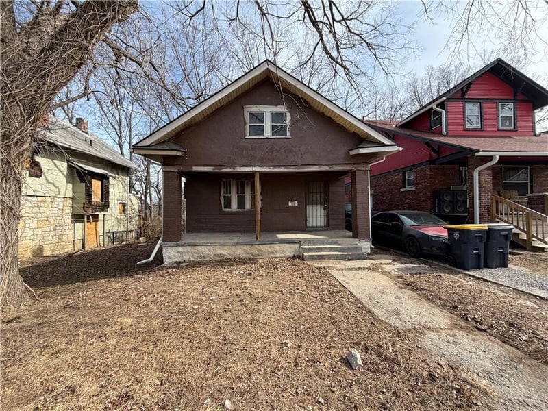 4907 Walrond Ave, Kansas City, MO 64130