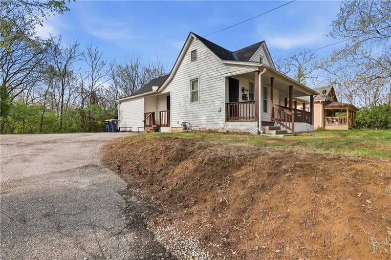 4319 56 St, Kansas City, MO 64130