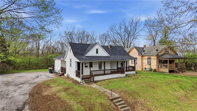 4319 56 St, Kansas City, MO 64130