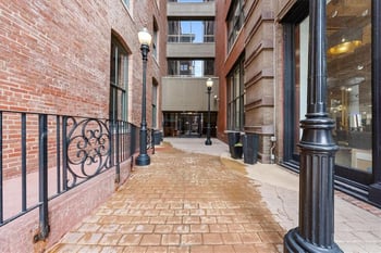 308 W 8th St #712, Kansas City, MO 64105