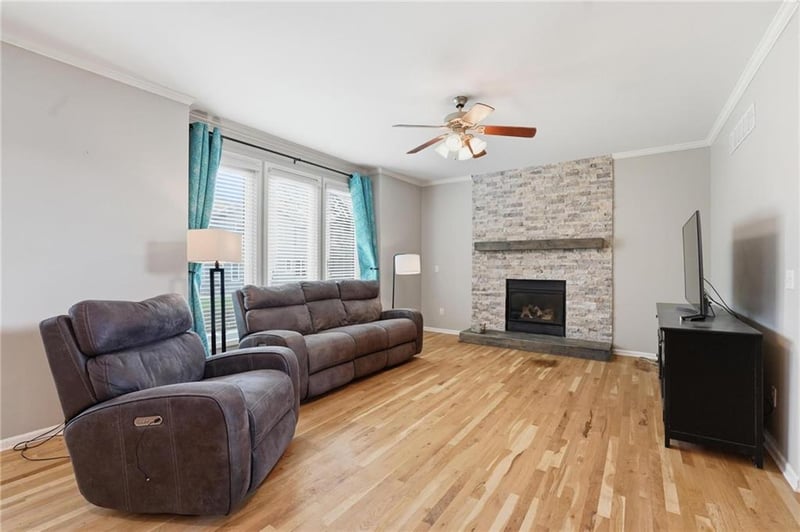 13107 W 137th Ct, Overland Park, KS 66221