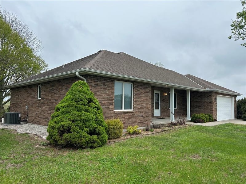 1379 M Hw, Clinton, MO 64735