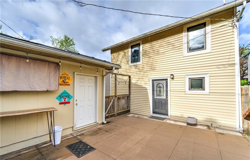 4629 Genessee St, Kansas City, MO 64112