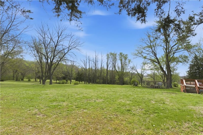34372 169th St, Leavenworth, KS 66048