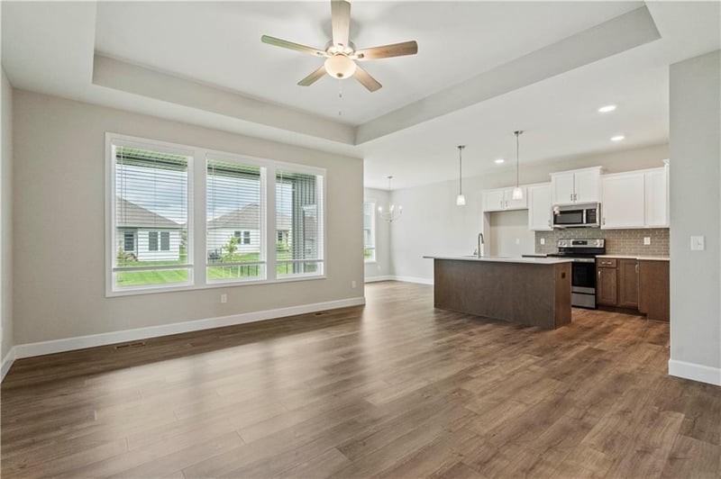 12424 S Redwood St, Lee's Summit, MO 64086