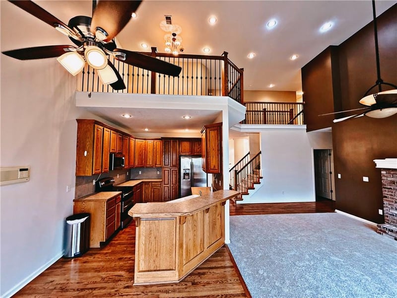 521 Minter Rd, Grain Valley, MO 64029