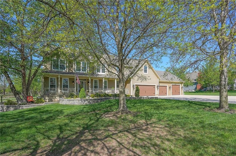 18440 Lamar Ave, Stilwell, KS 66085