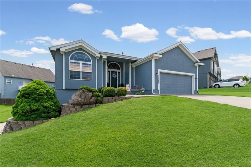 10727 Tennessee Ave, Kansas City, MO 64157