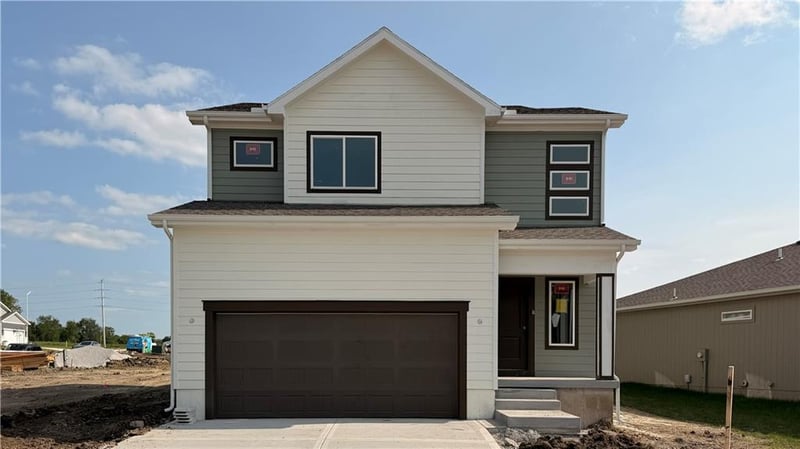 803 Glenn Cir, Raymore, MO 64083