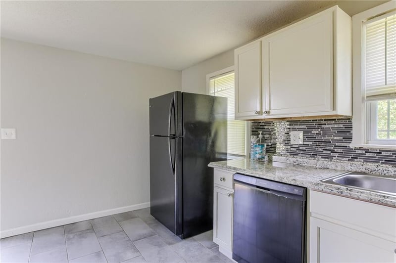 2816 63rd St, Kansas City, MO 64130