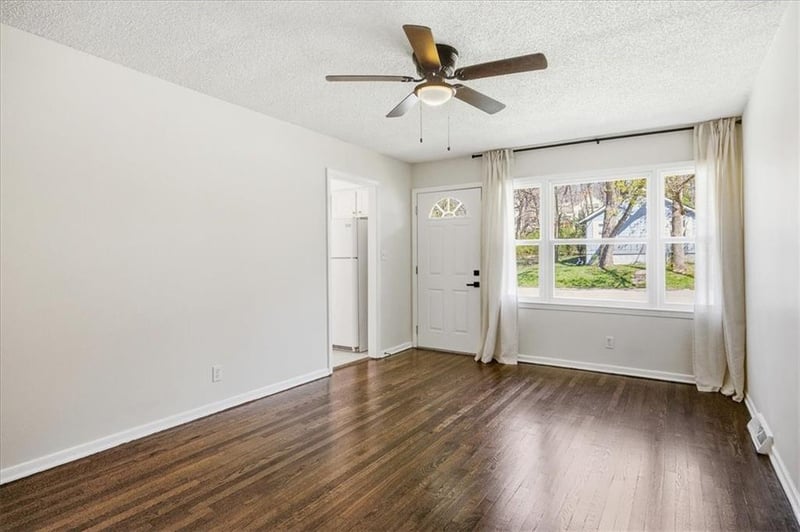 8236 Flora Ave, Kansas City, MO 64131