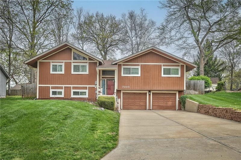 7109 Harvard Ave, Raytown, MO 64133