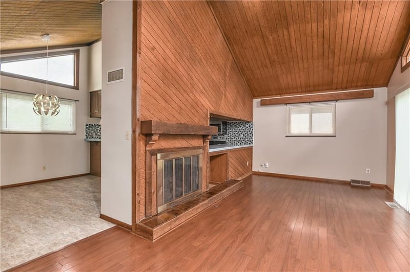 7109 Harvard Ave, Raytown, MO 64133
