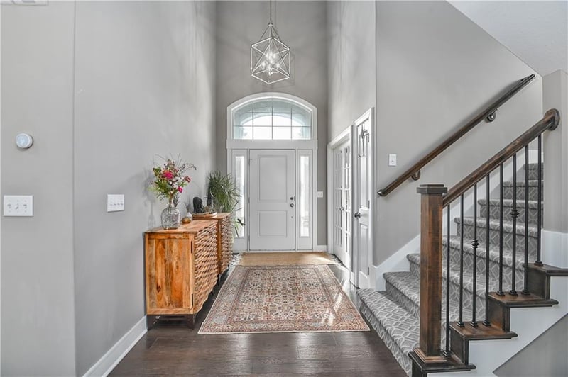 1500 NW 59th St, Kansas City, MO 64118