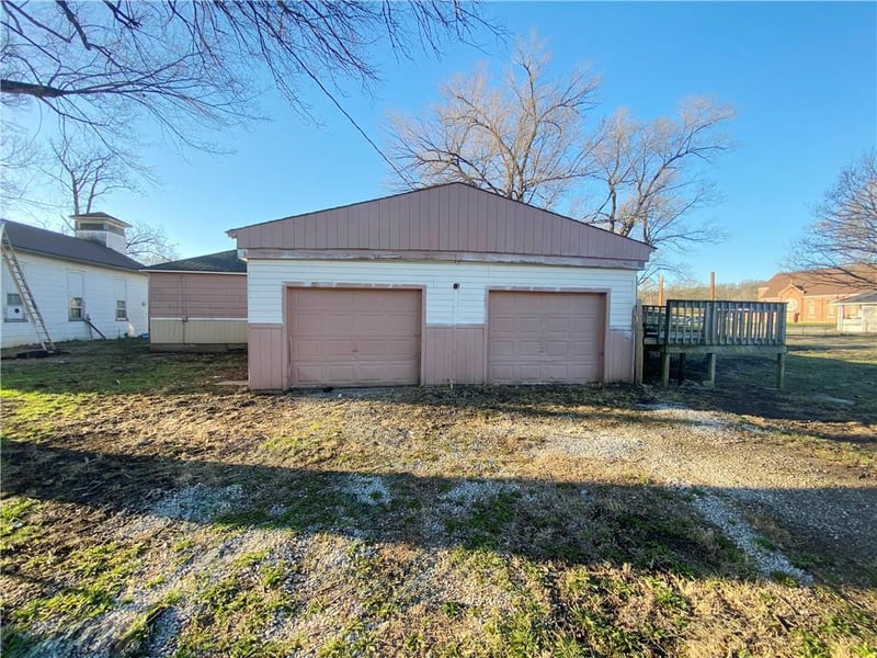 110 Riley St, Easton, KS 66020