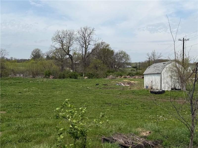 961 201st Rd, Warrensburg, MO 64093