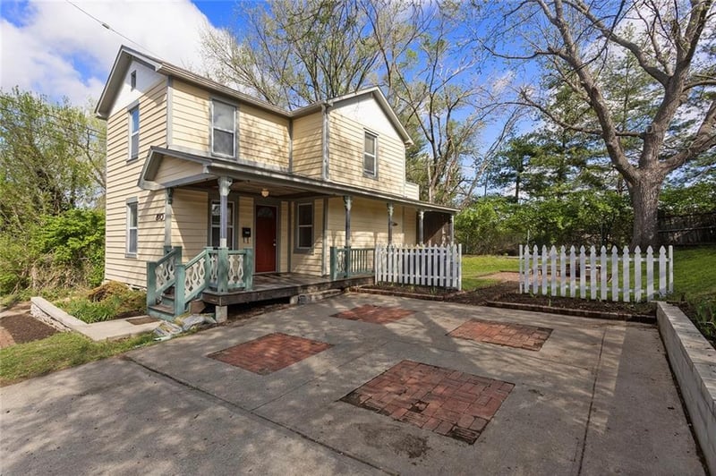 810 16th St, Kansas City, MO 64108