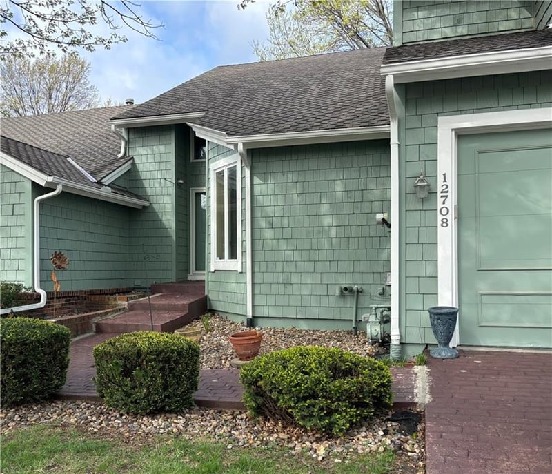 12708 Baltimore Ct, Kansas City, MO 64145