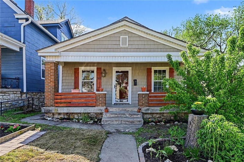 212 S 8th St, Kansas City, KS 66101